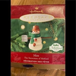 HALLMARK KEEPSAKE ORNAMENT “MAX” THE SNOWMAN OF MITFORD